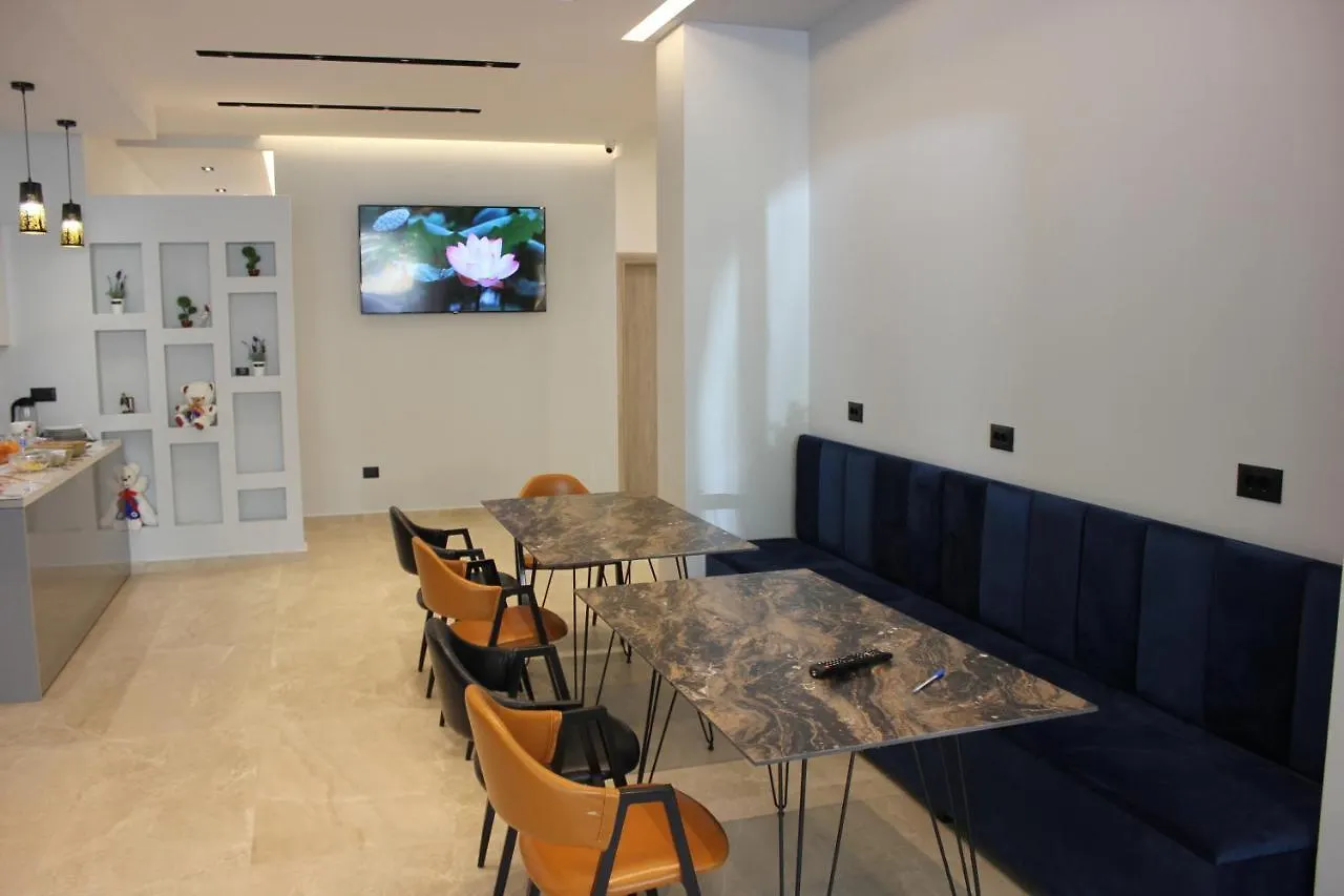 Central Boutique Hostel Sarande